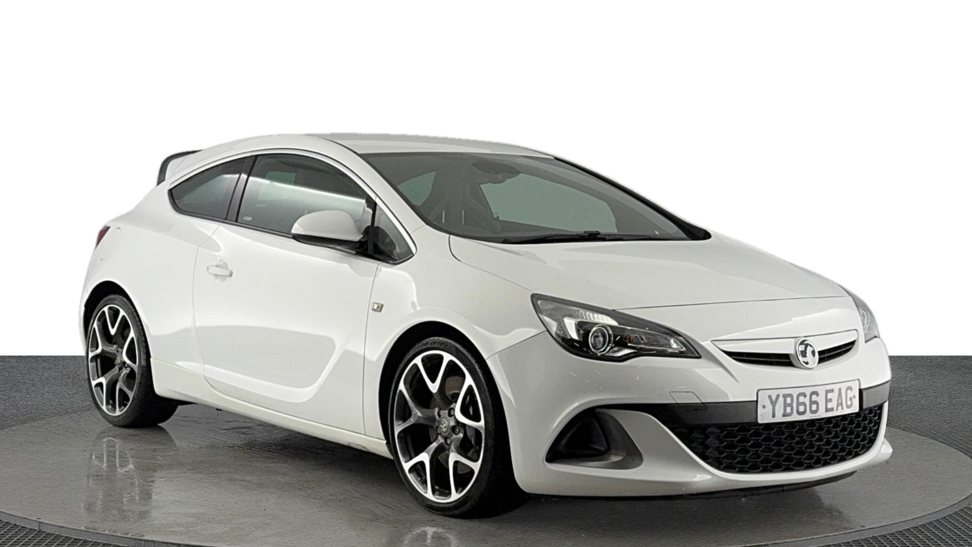 Main listing image - Vauxhall GTC