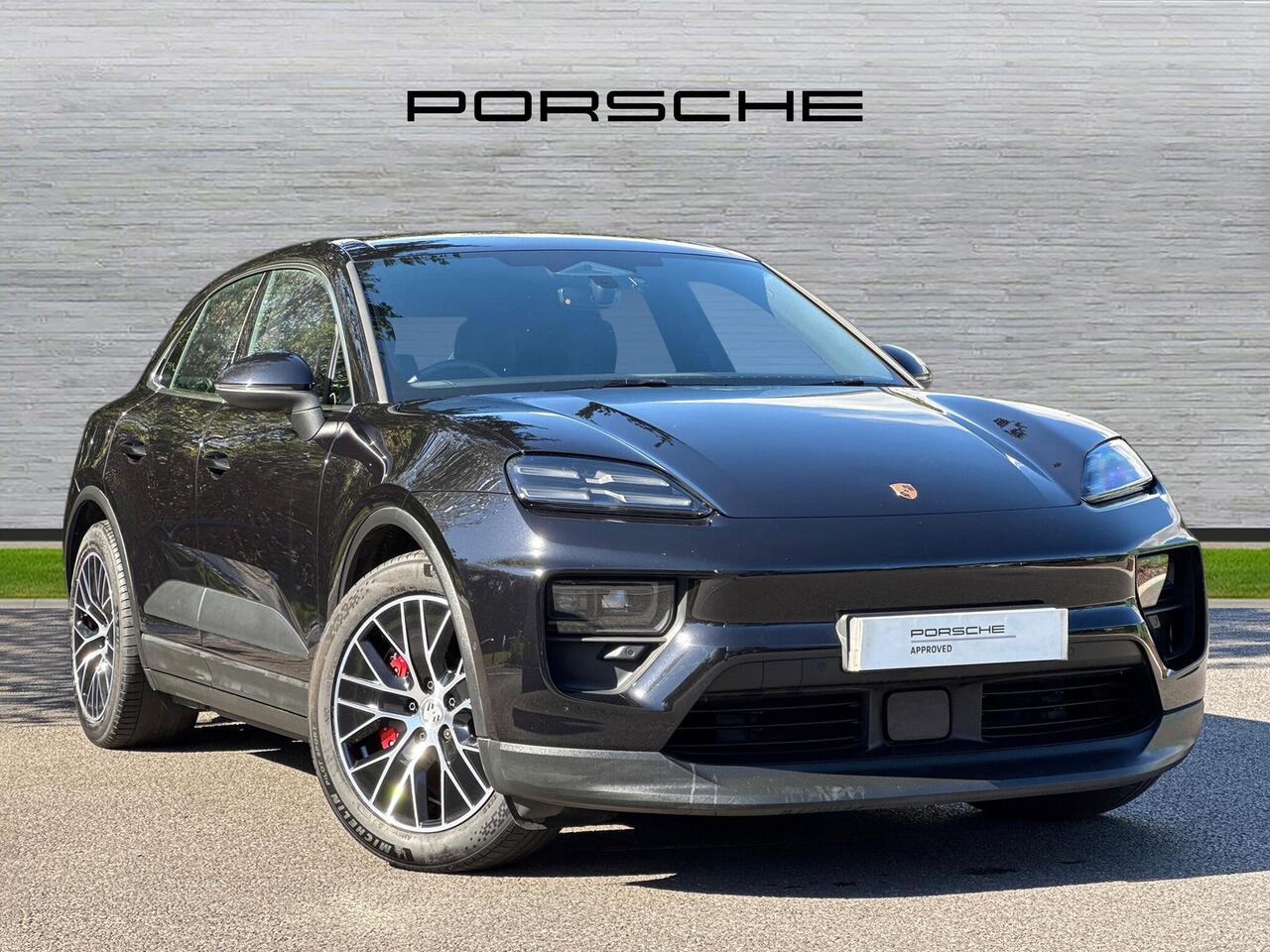 Main listing image - Porsche Macan