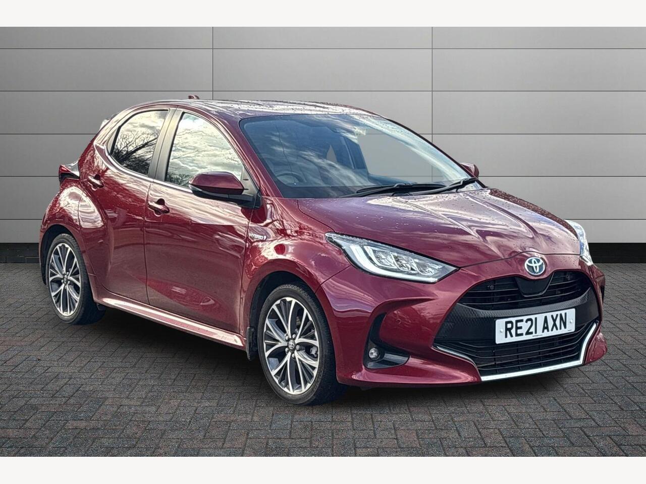 Main listing image - Toyota Yaris