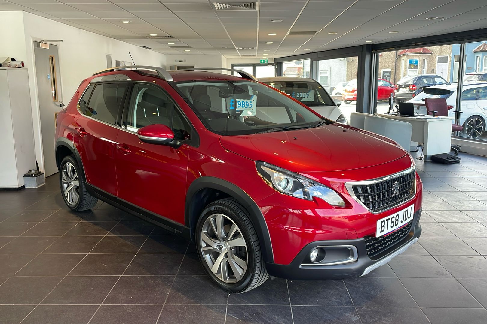 Main listing image - Peugeot 2008