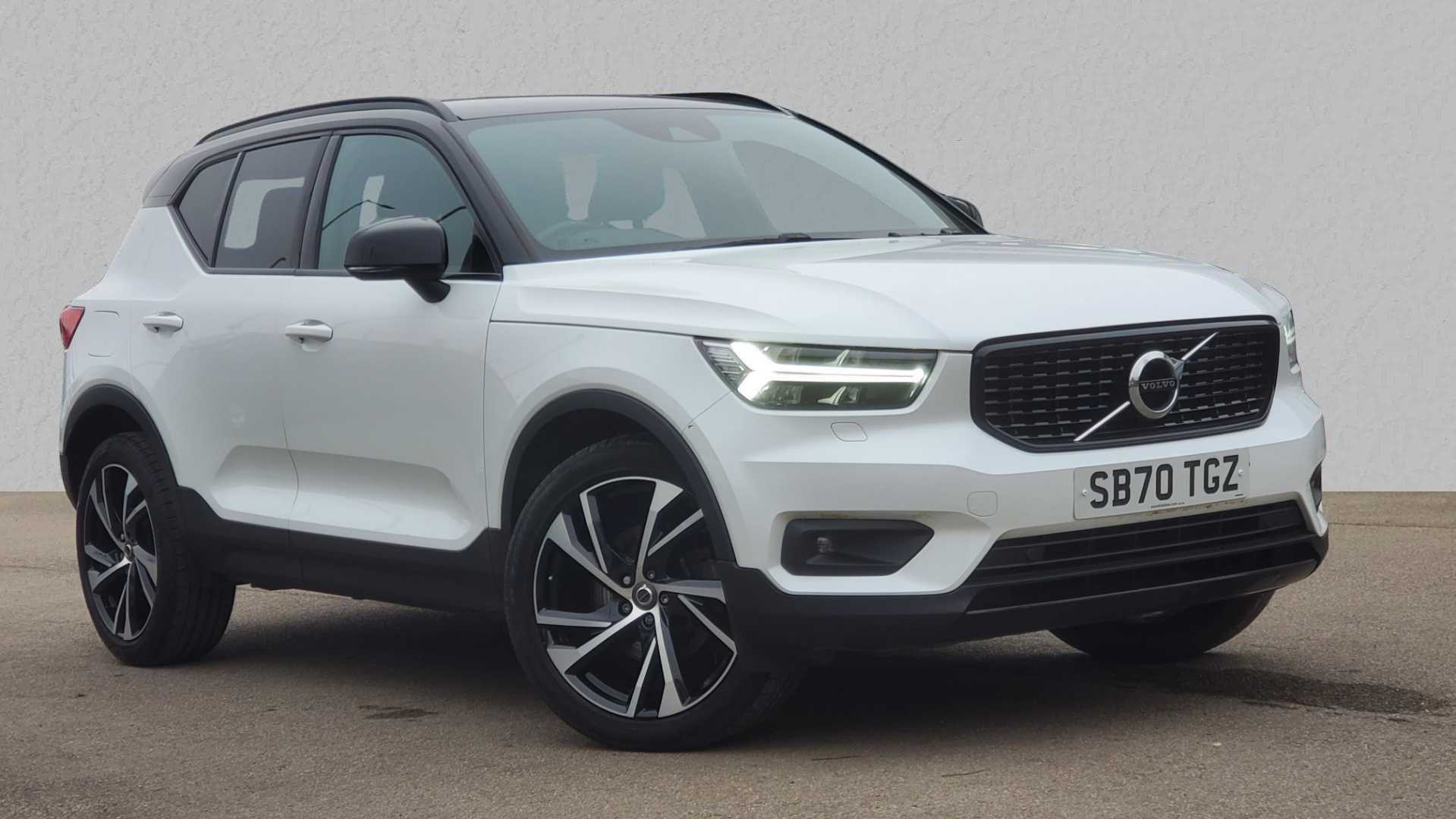 Main listing image - Volvo XC40