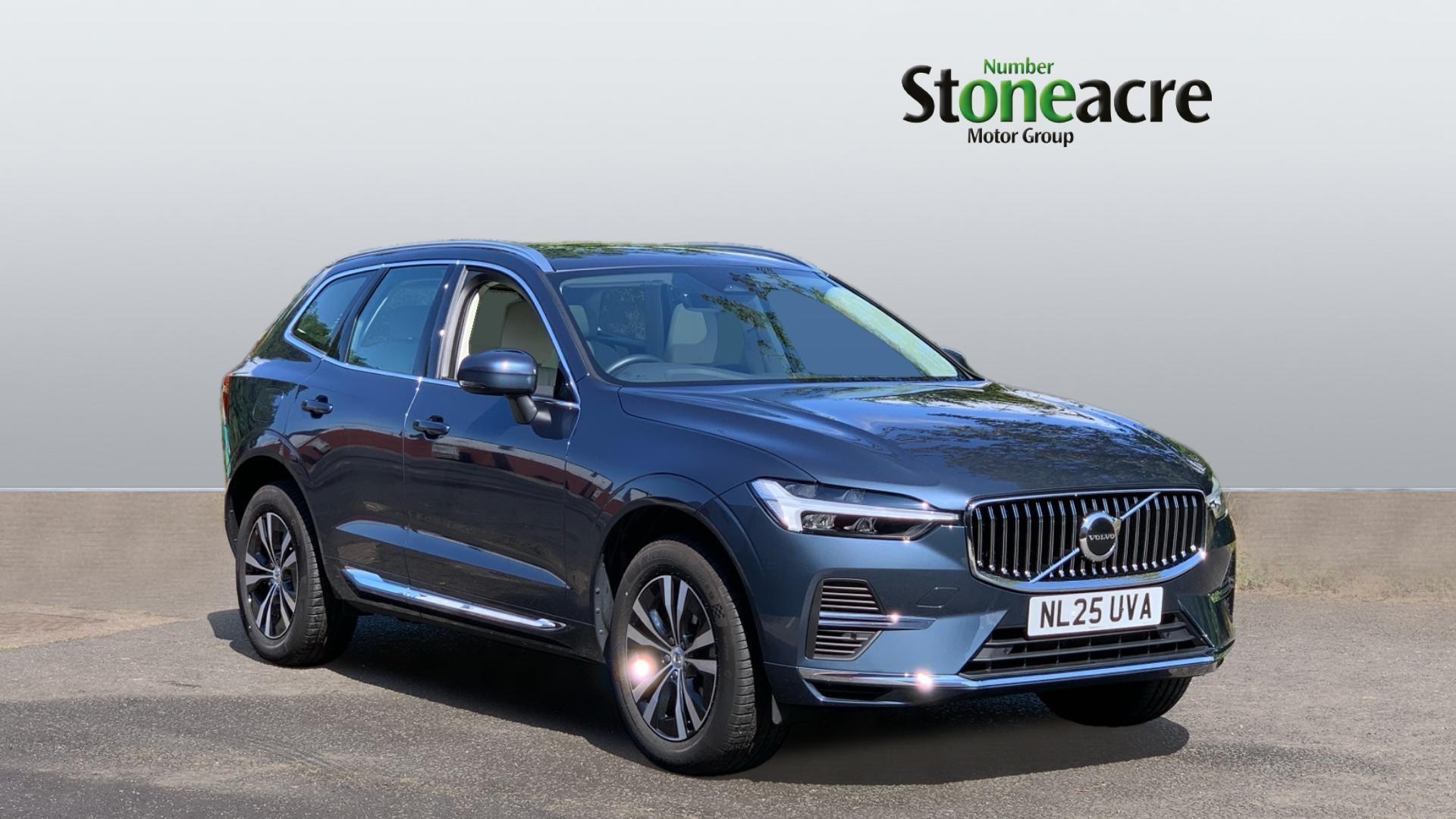 Main listing image - Volvo XC60