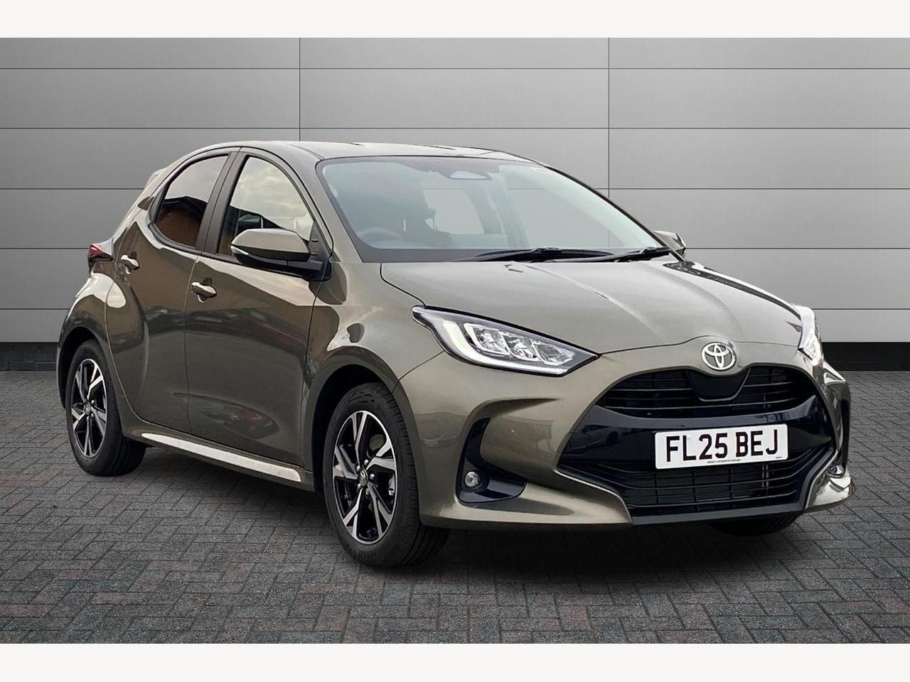 Main listing image - Toyota Yaris