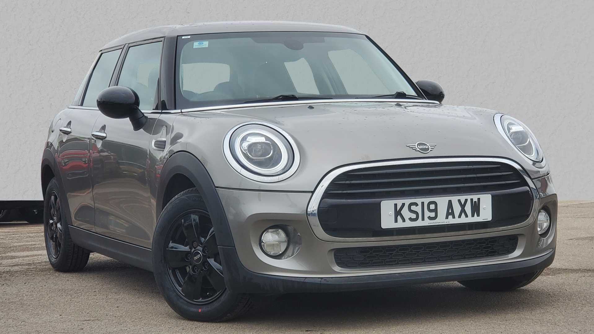 Main listing image - MINI Hatchback 5dr