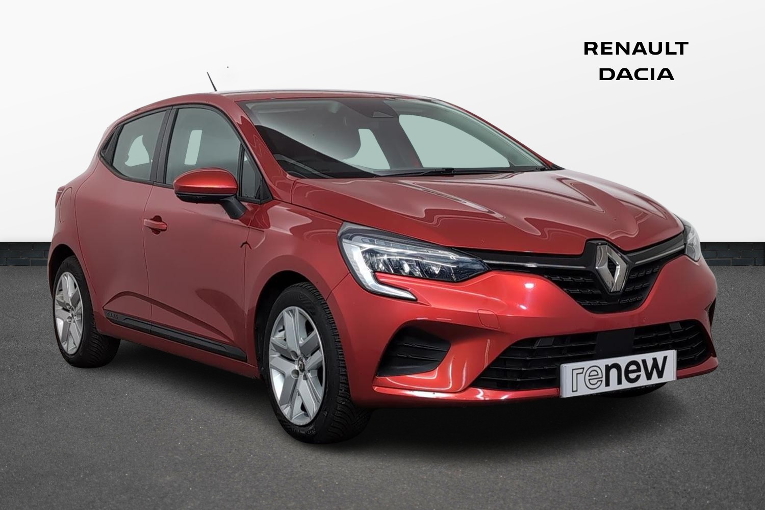 Main listing image - Renault Clio
