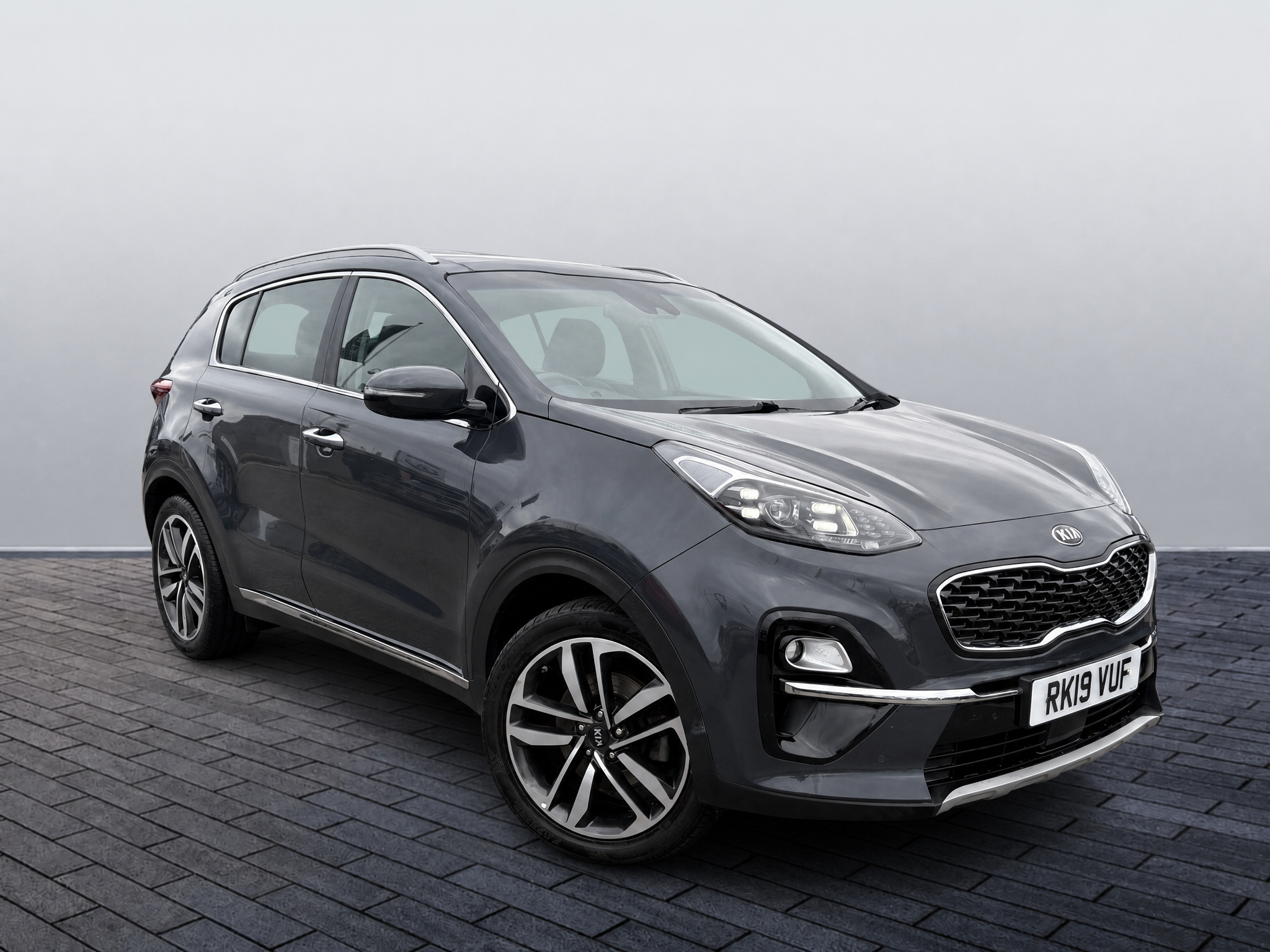 Main listing image - Kia Sportage