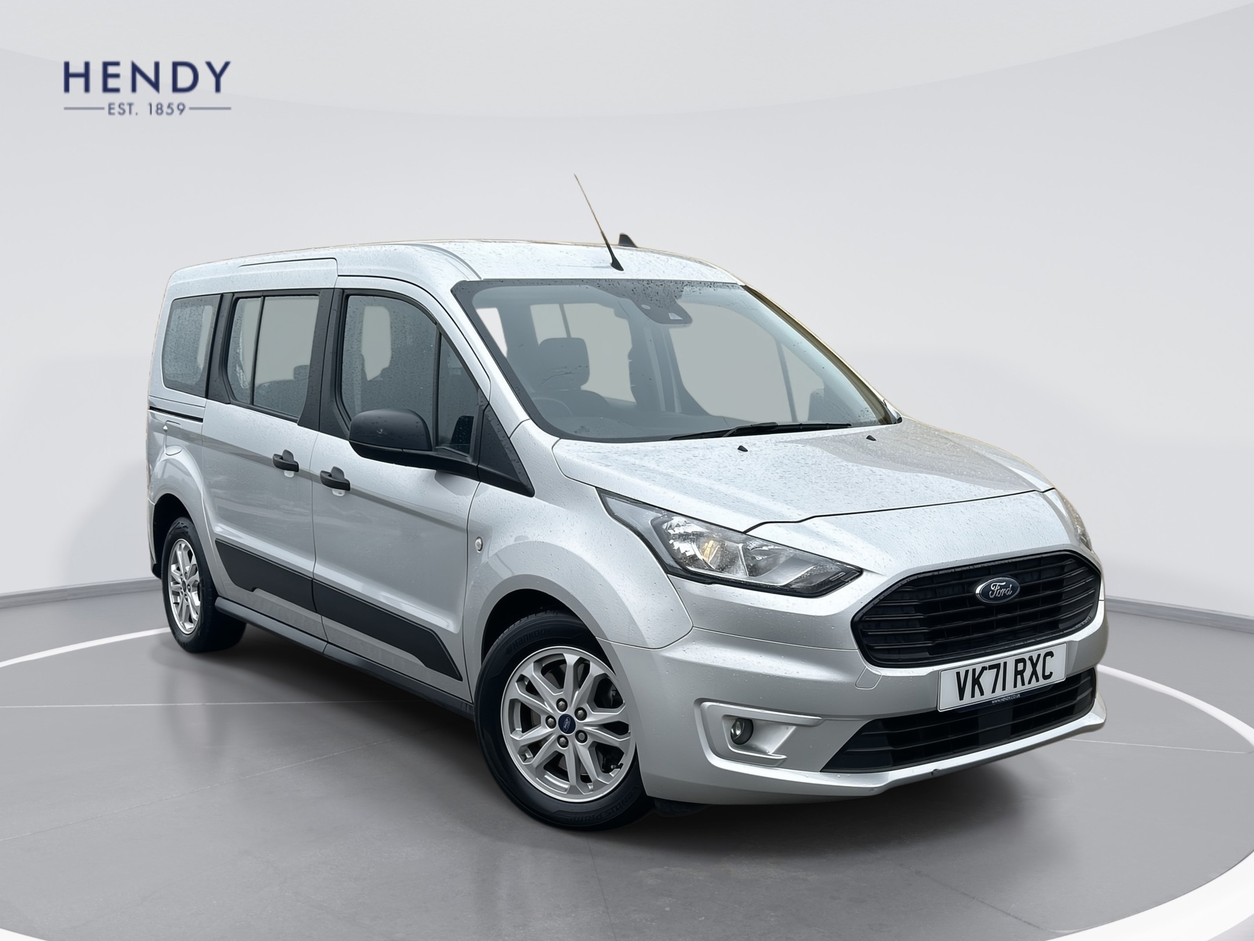 Main listing image - Ford Grand Tourneo Connect