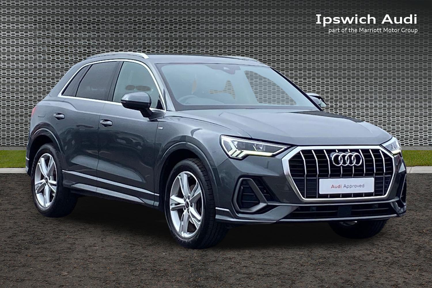 Main listing image - Audi Q3