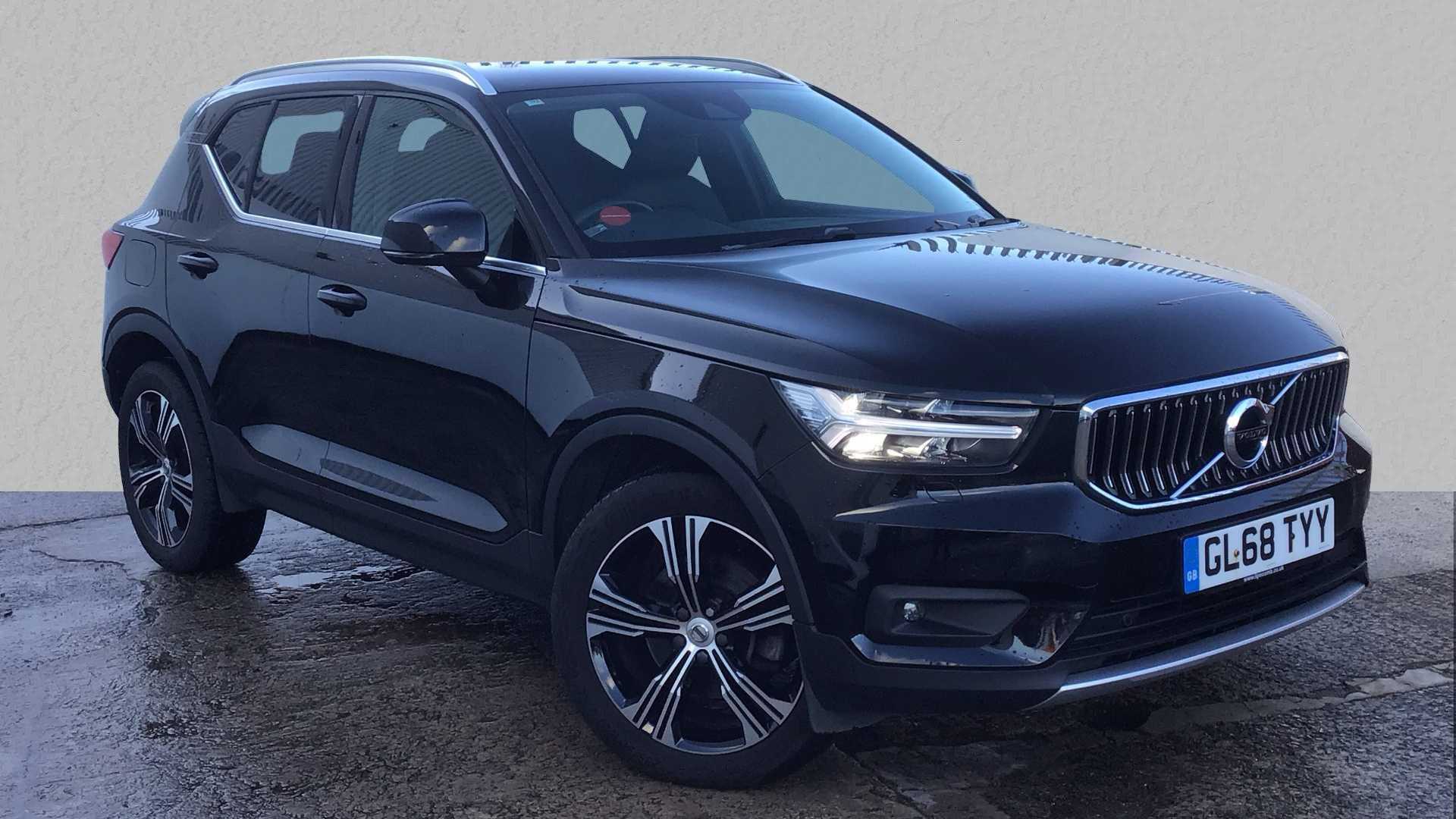 Main listing image - Volvo XC40