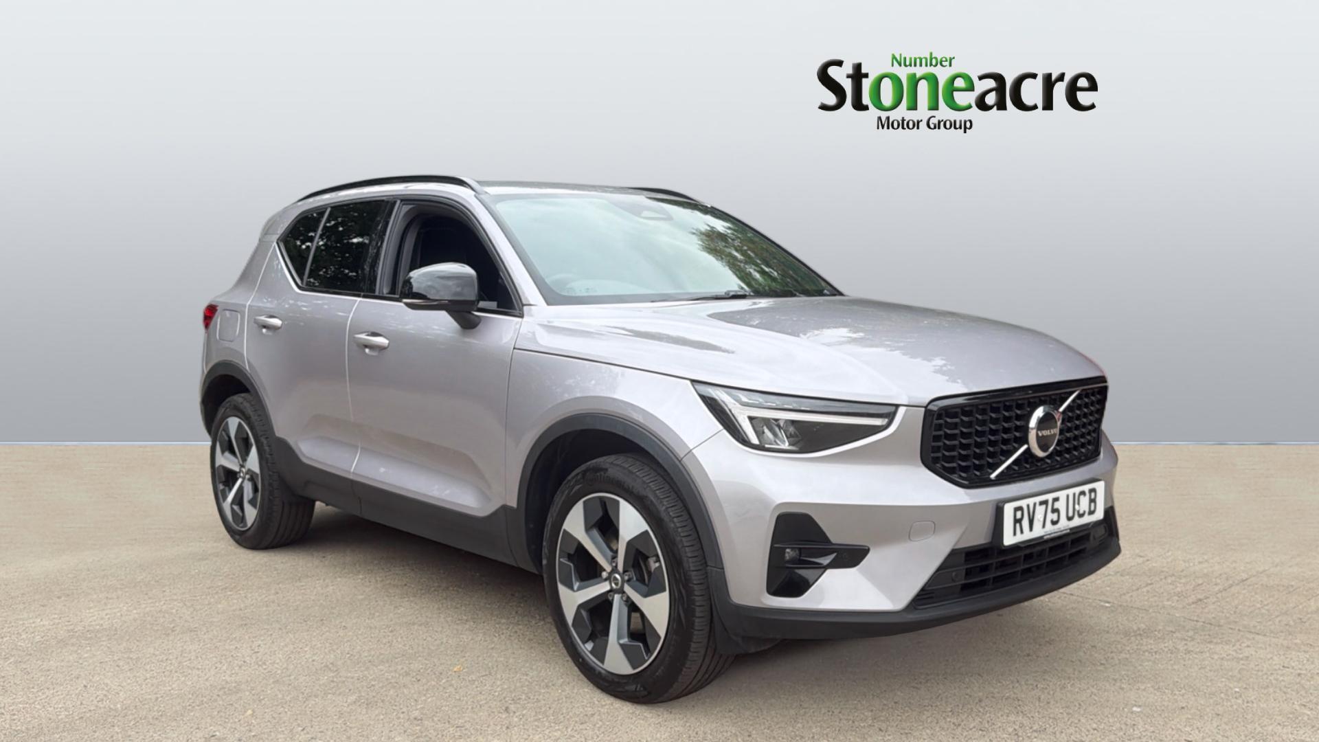 Main listing image - Volvo XC40
