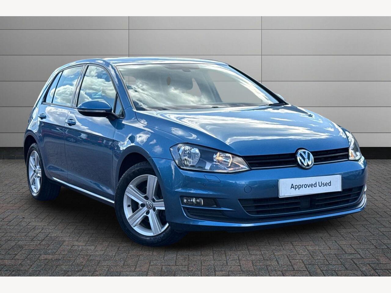 Main listing image - Volkswagen Golf