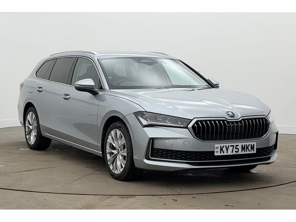 Main listing image - Skoda Superb Estate