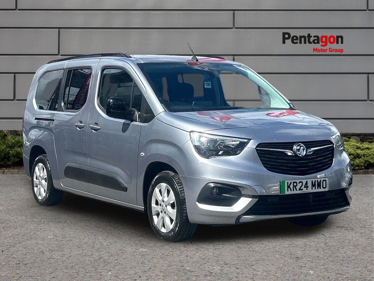 Main listing image - Vauxhall Combo Life-e