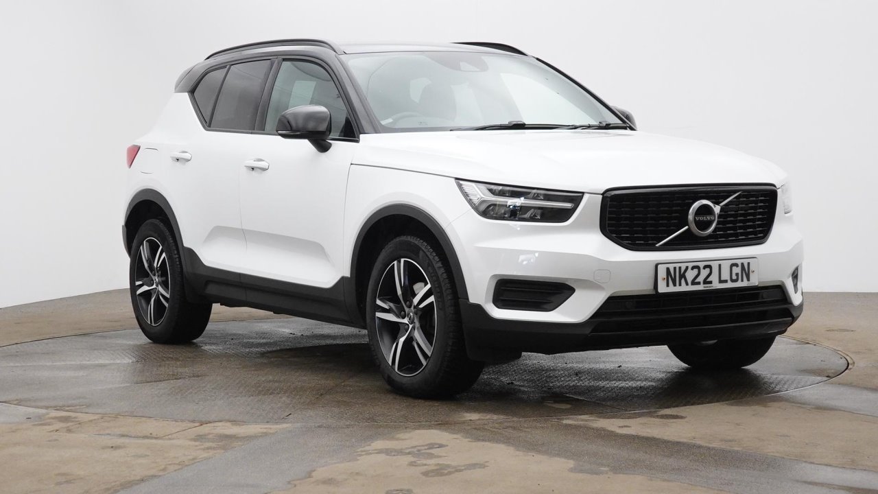 Main listing image - Volvo XC40