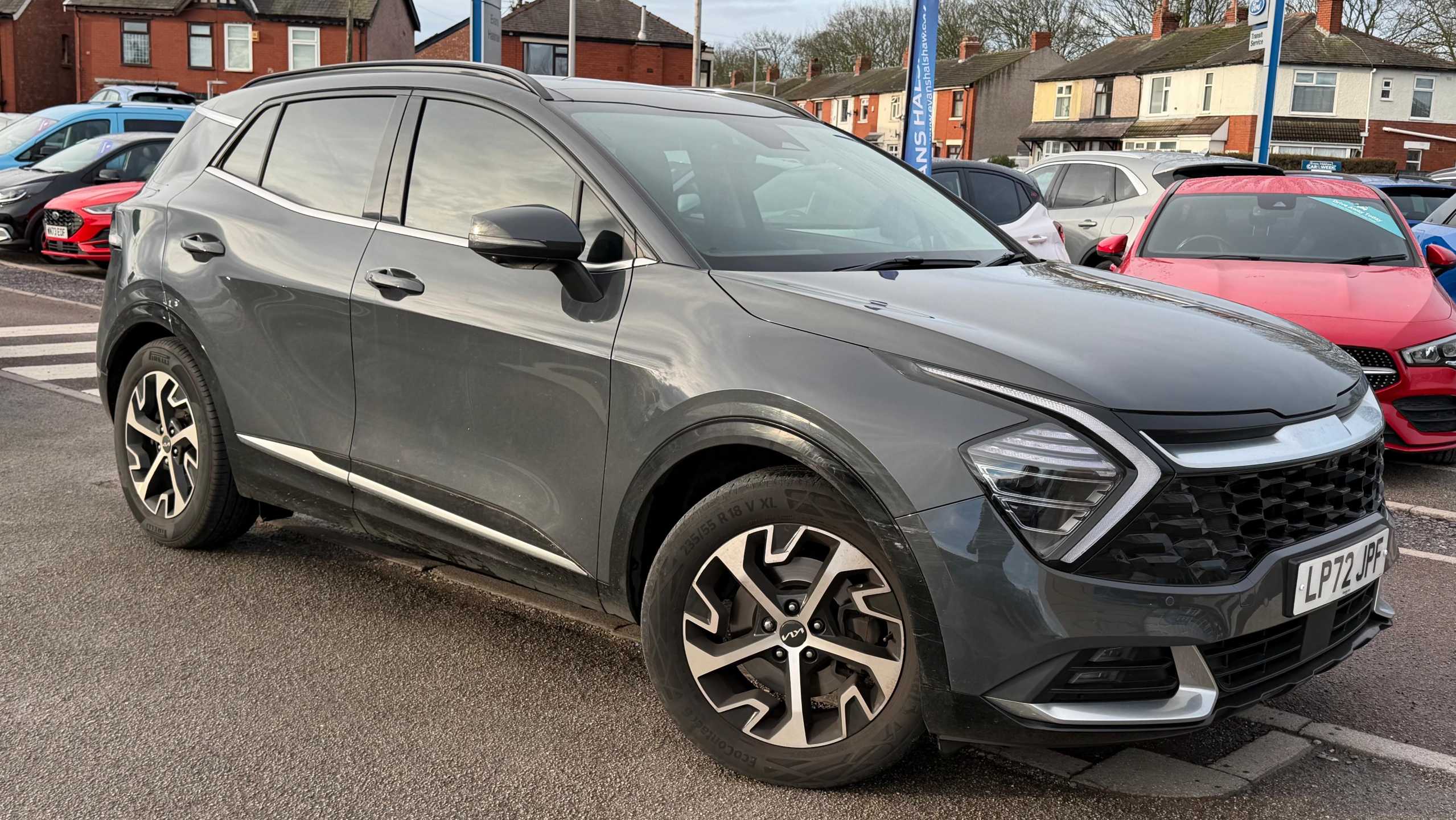 Main listing image - Kia Sportage