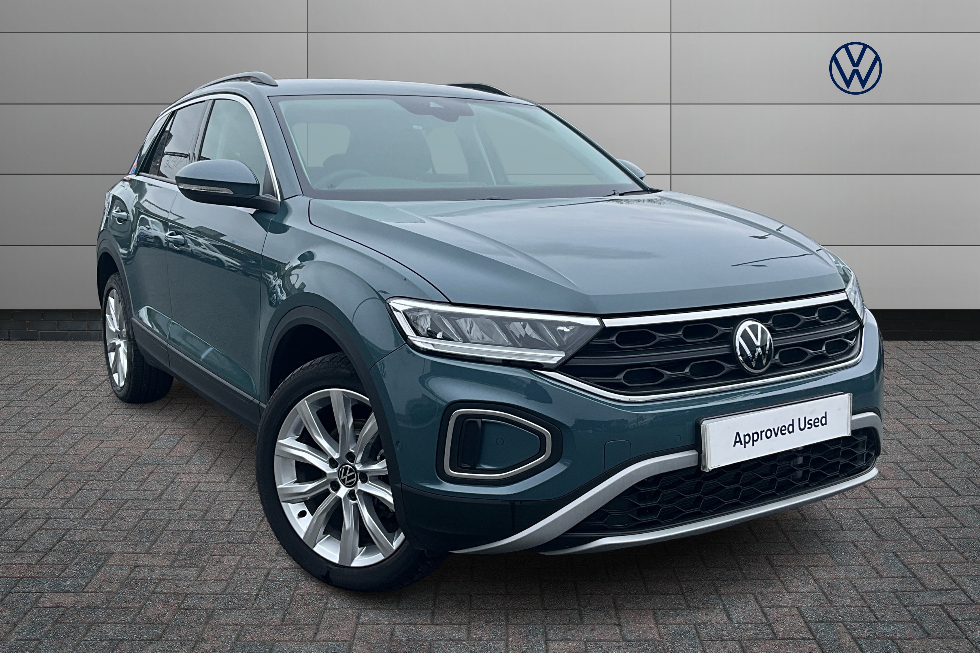 Main listing image - Volkswagen T-Roc