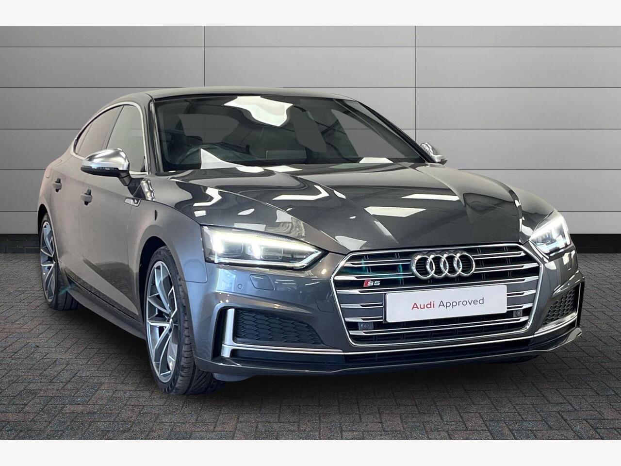 Main listing image - Audi S5
