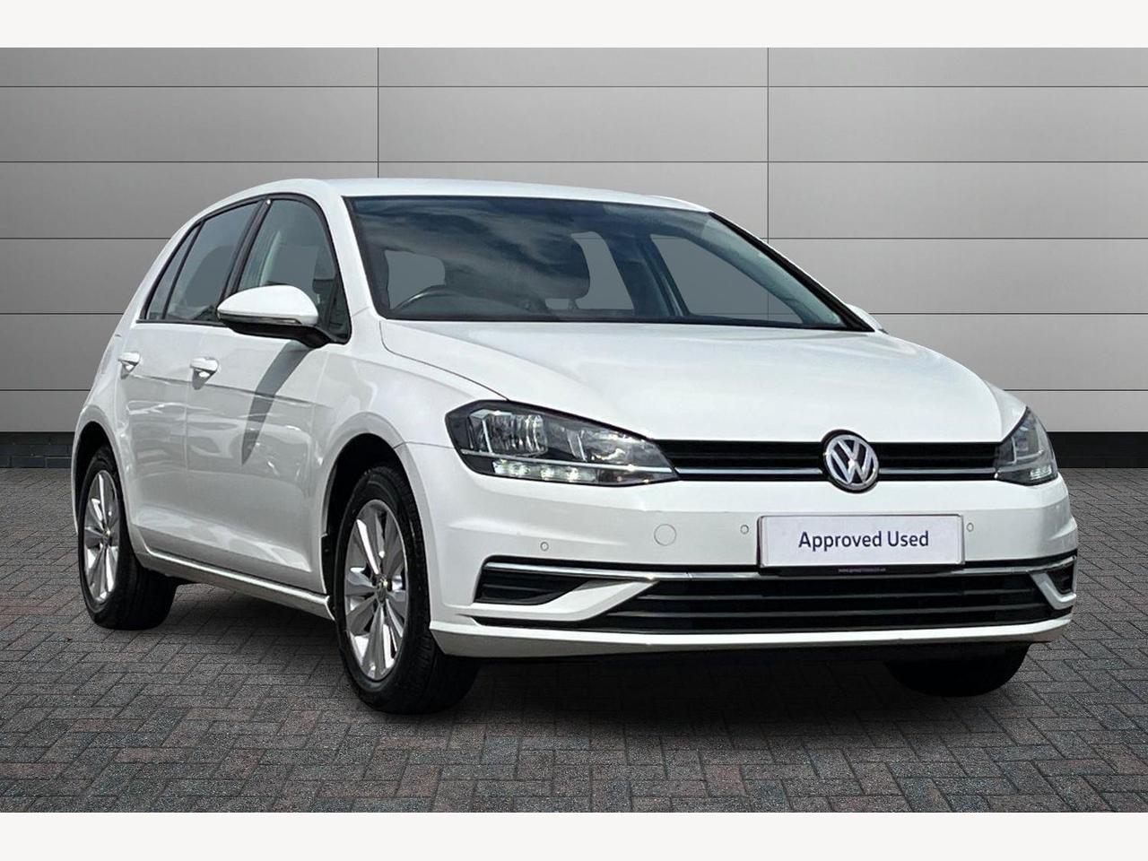 Main listing image - Volkswagen Golf