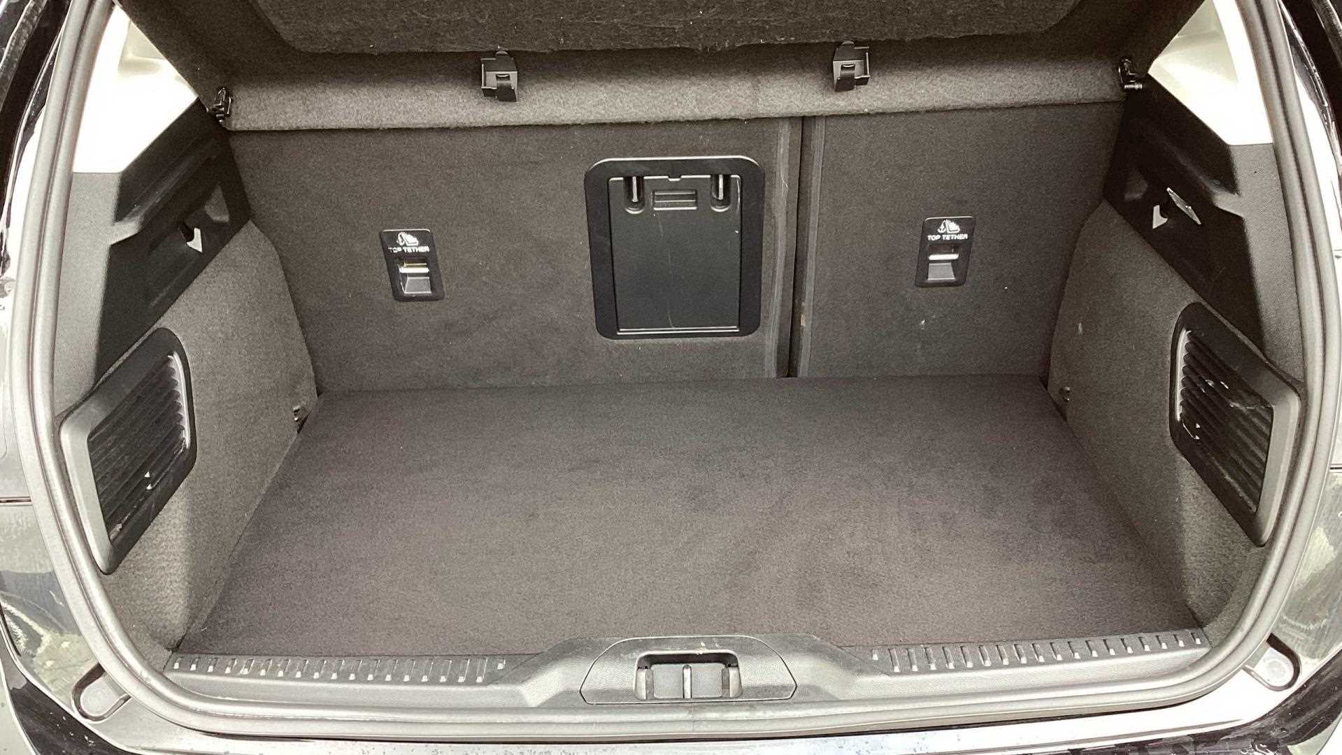 Main listing image - Ford Focus Active