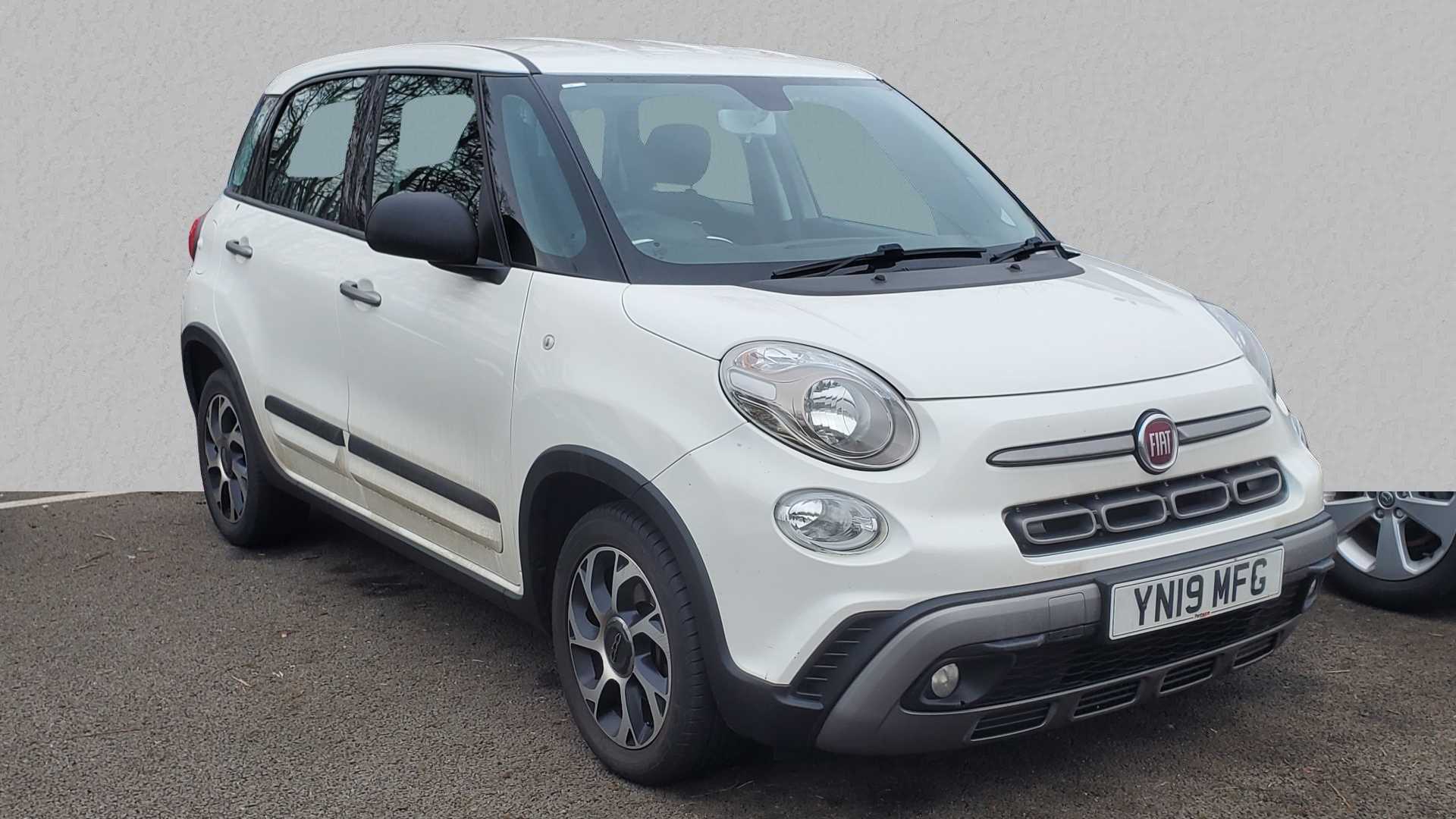 Main listing image - Fiat 500L