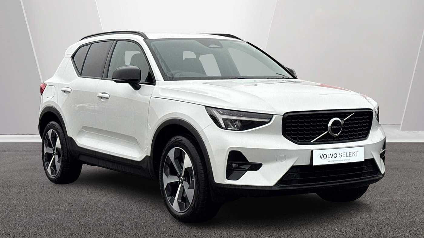Main listing image - Volvo XC40