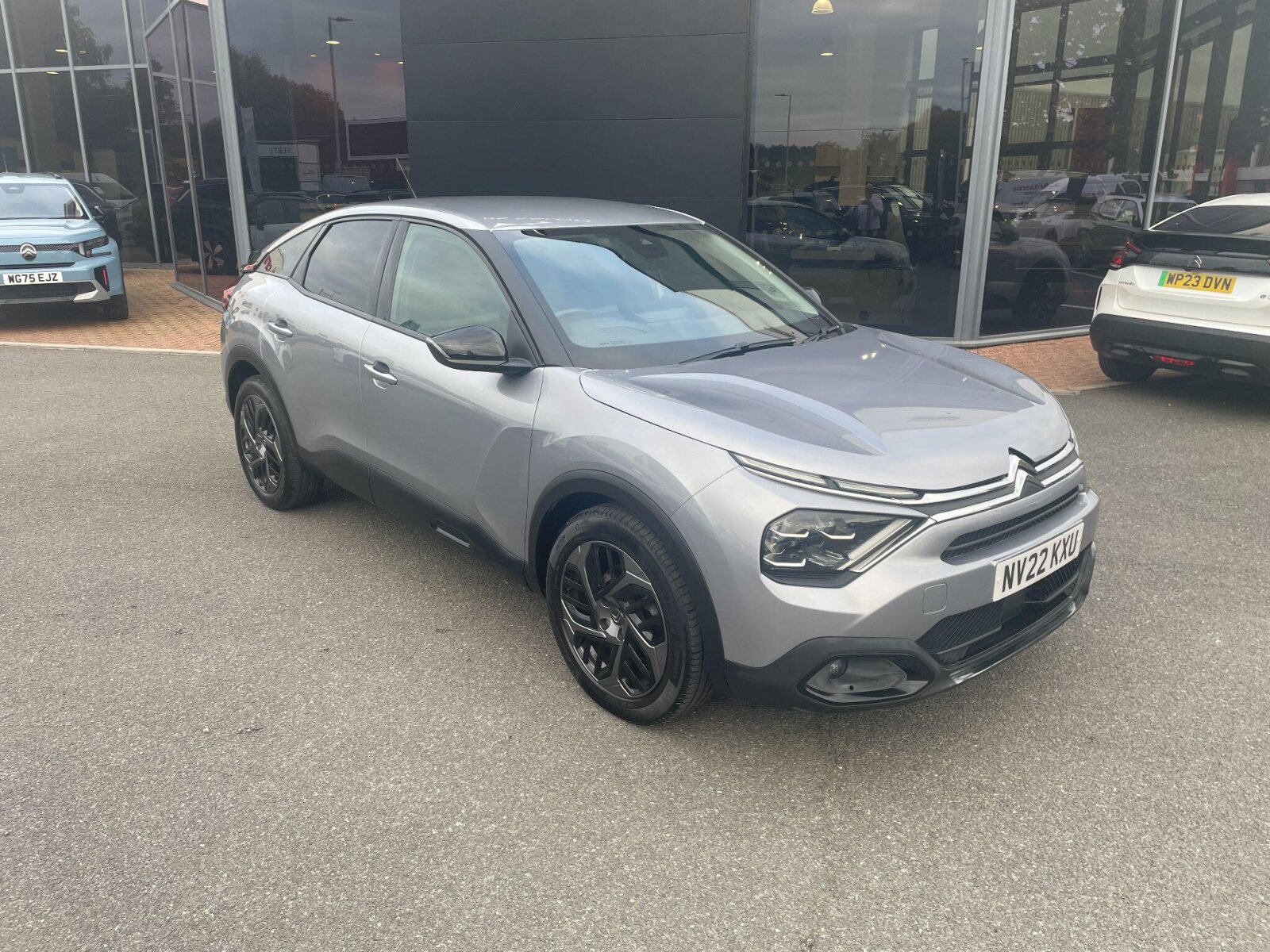 Main listing image - Citroen C4
