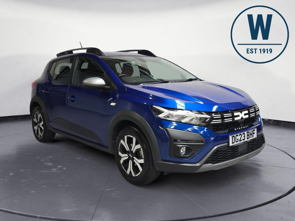Main listing image - Dacia Sandero Stepway