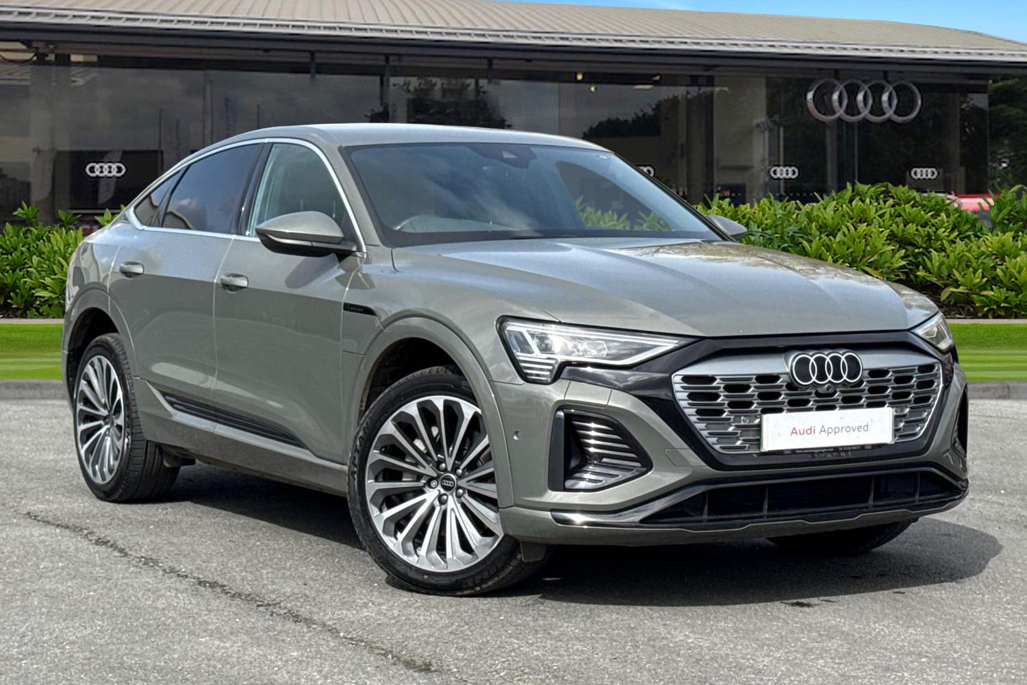 Main listing image - Audi Q8 e-tron