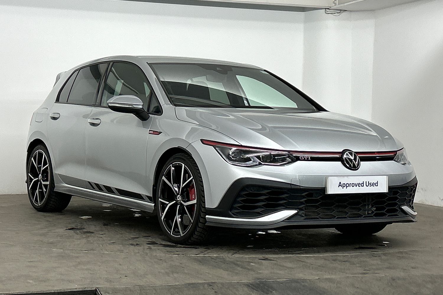 Main listing image - Volkswagen Golf GTI