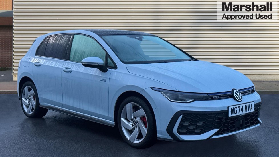 Main listing image - Volkswagen Golf GTE