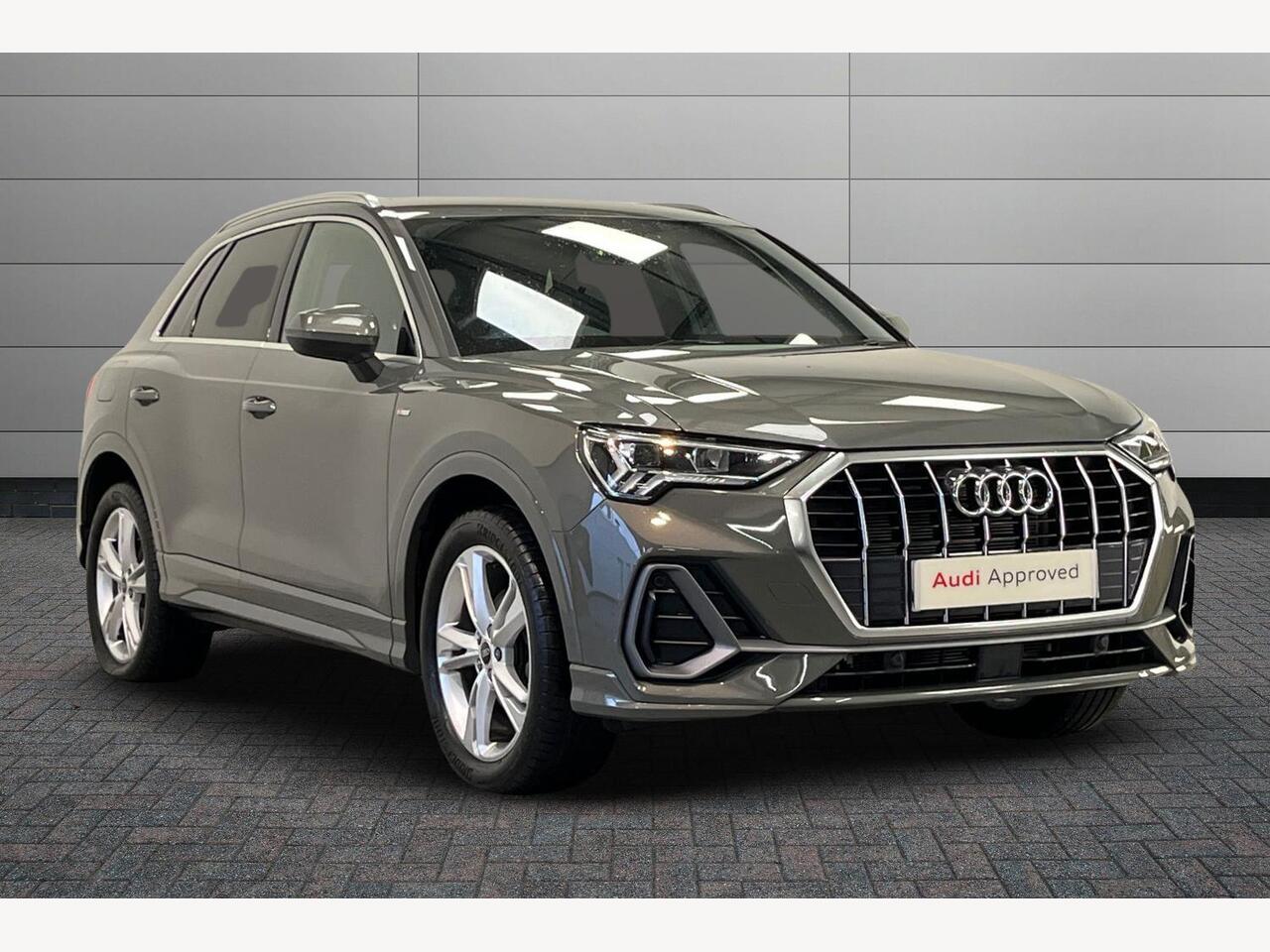 Main listing image - Audi Q3