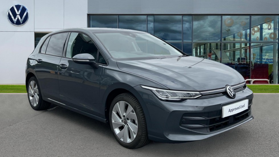 Main listing image - Volkswagen Golf