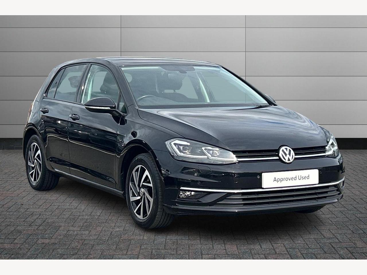 Main listing image - Volkswagen Golf