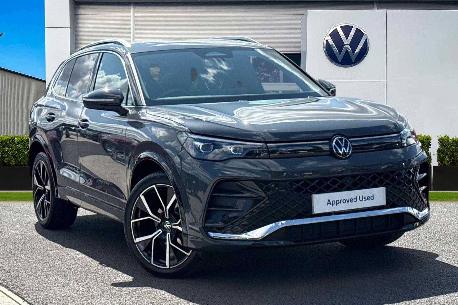Main listing image - Volkswagen Tiguan