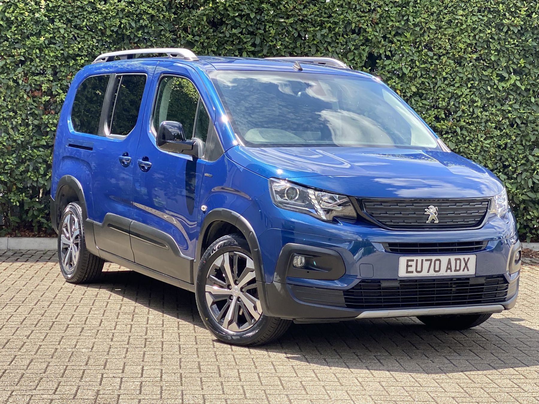 Main listing image - Peugeot Rifter