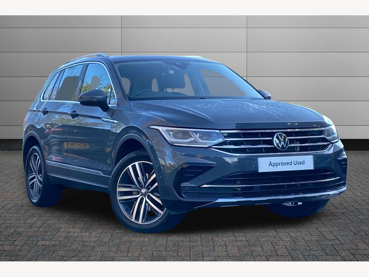 Main listing image - Volkswagen Tiguan