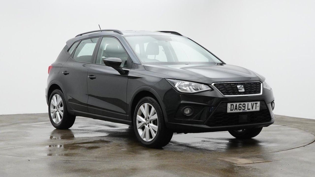 Main listing image - SEAT Arona