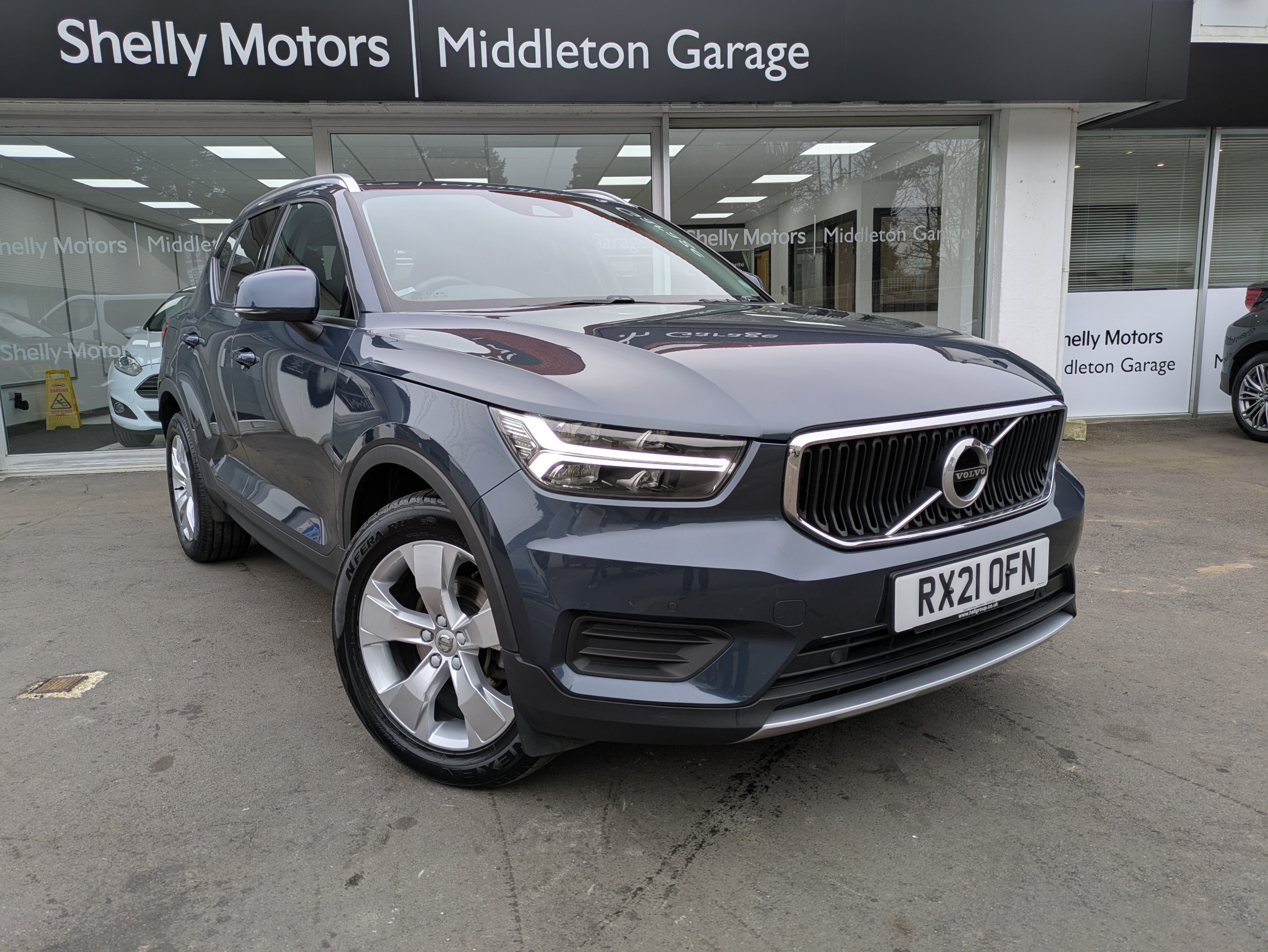 Main listing image - Volvo XC40