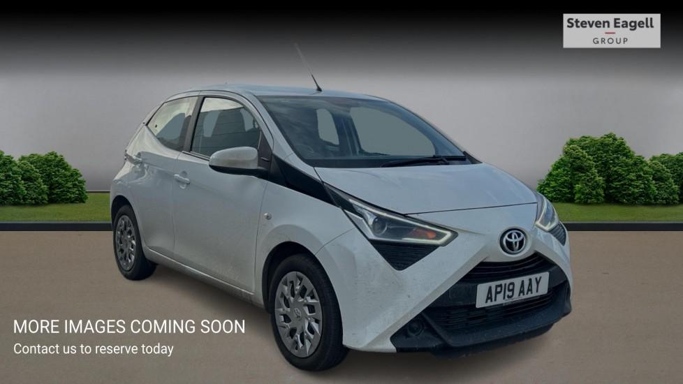 Main listing image - Toyota Aygo