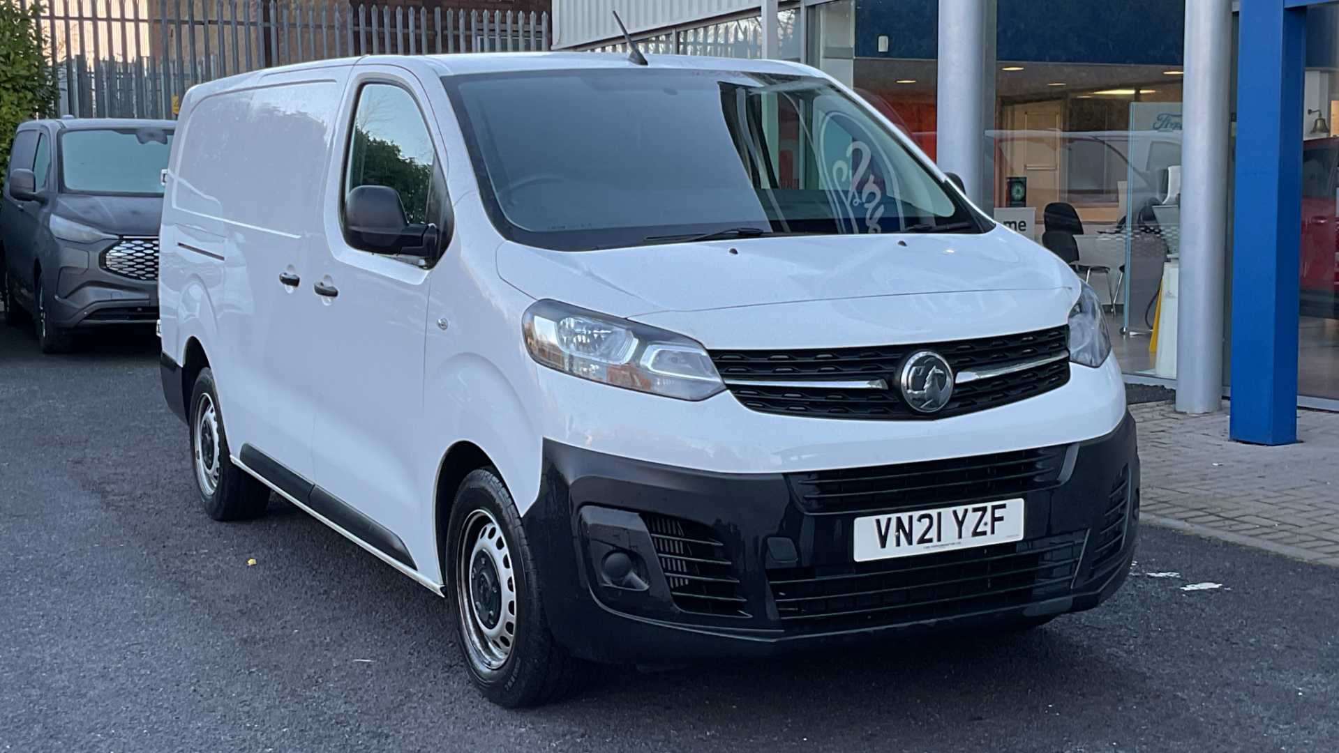 Main listing image - Vauxhall Vivaro