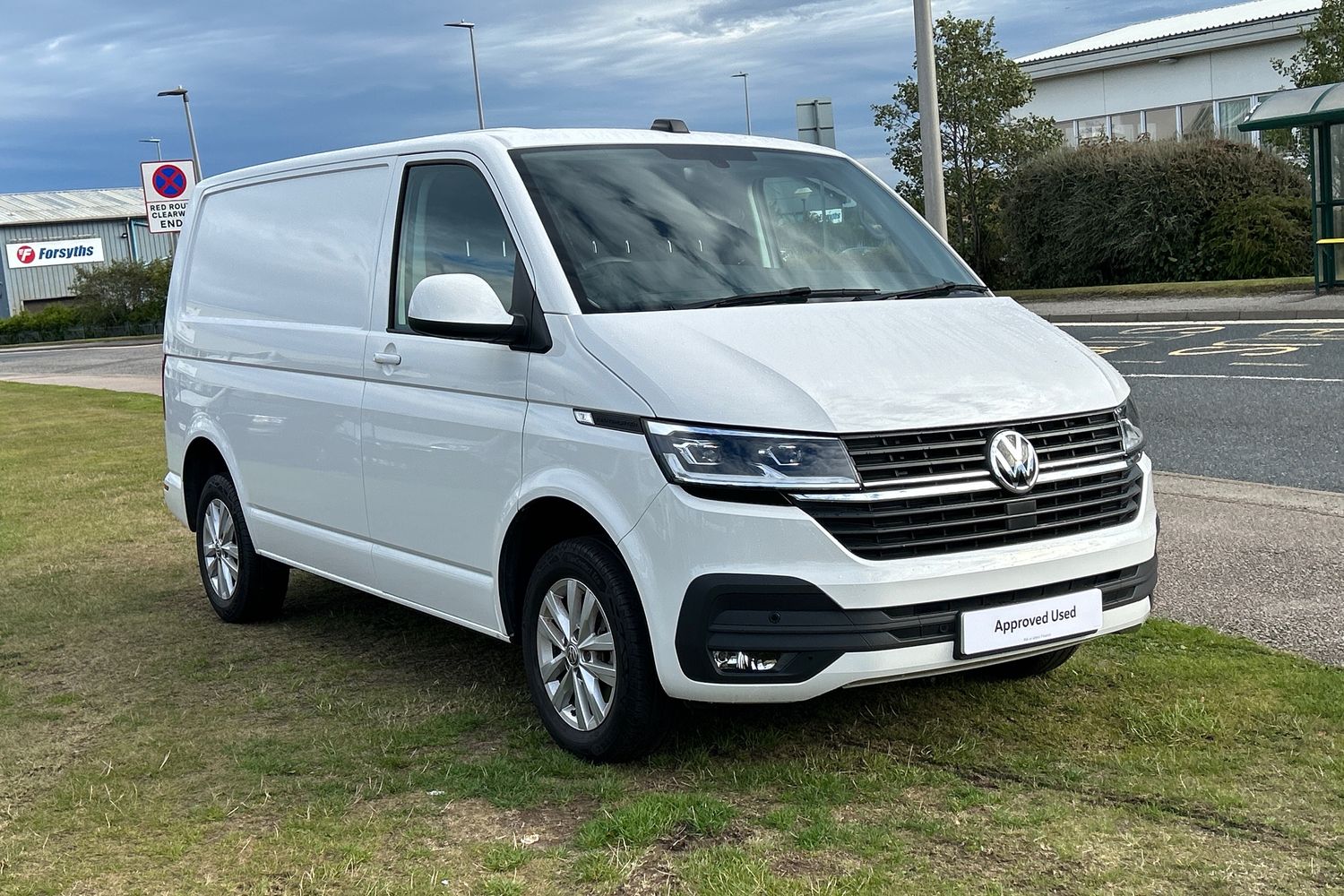 Main listing image - Volkswagen Transporter