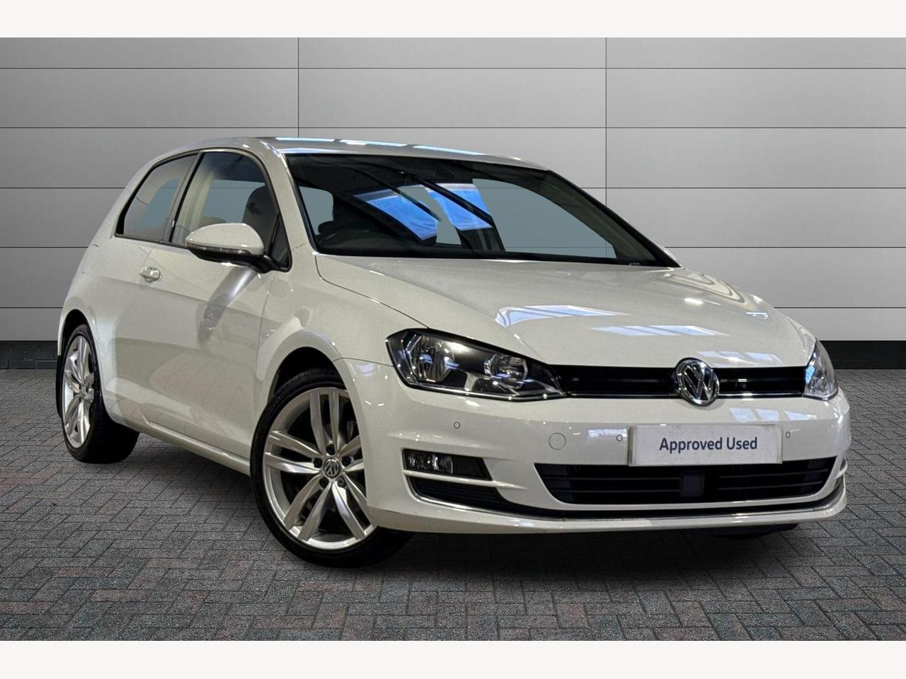 Main listing image - Volkswagen Golf