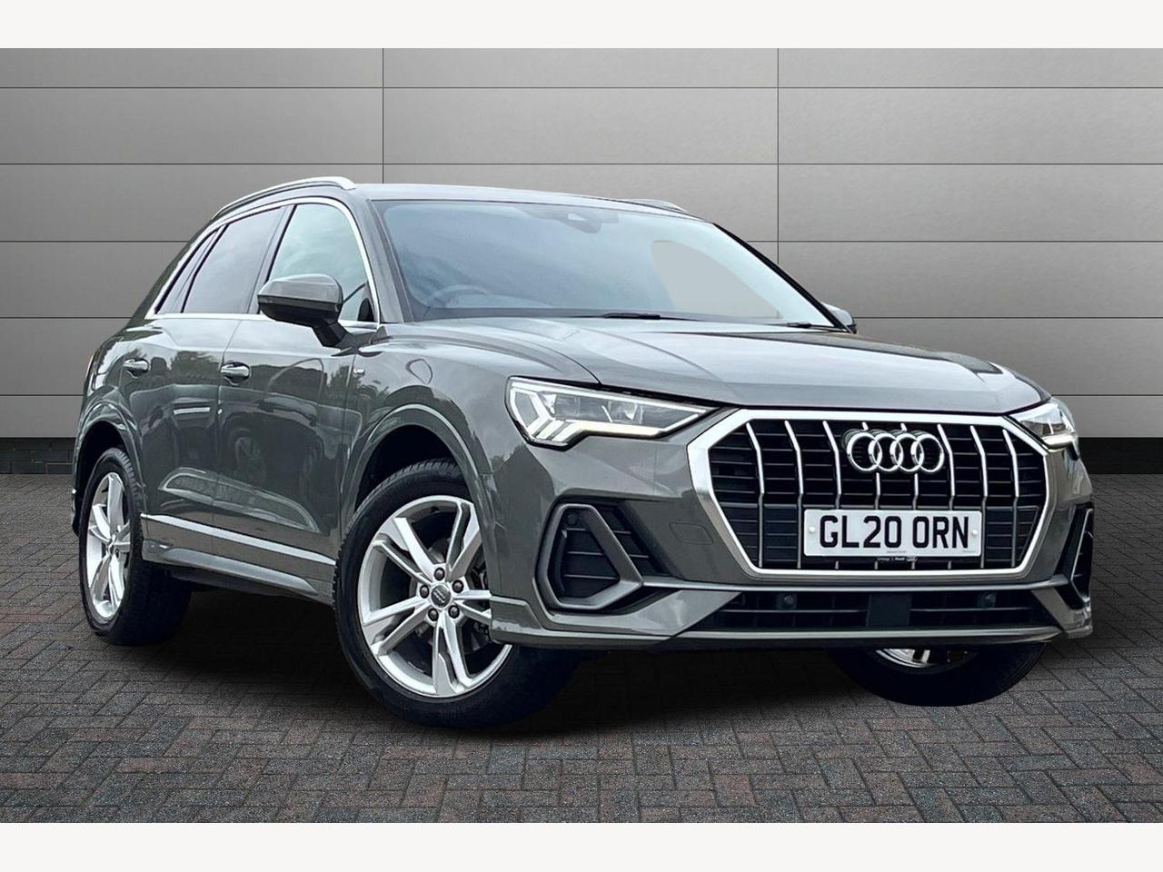 Main listing image - Audi Q3