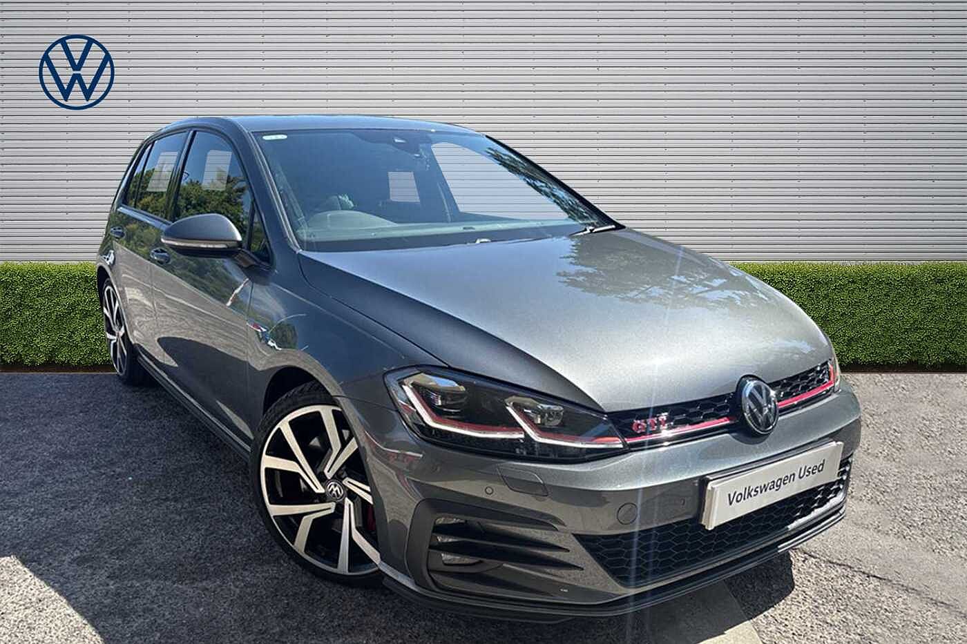 Main listing image - Volkswagen Golf