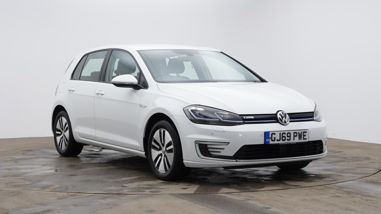 Main listing image - Volkswagen e-Golf
