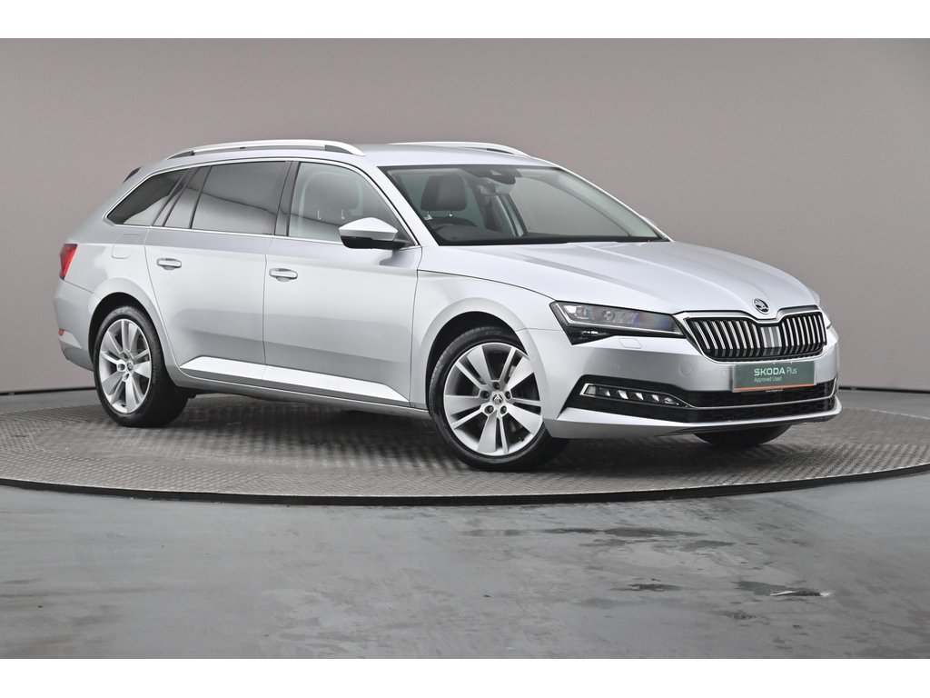 Main listing image - Skoda Superb Estate