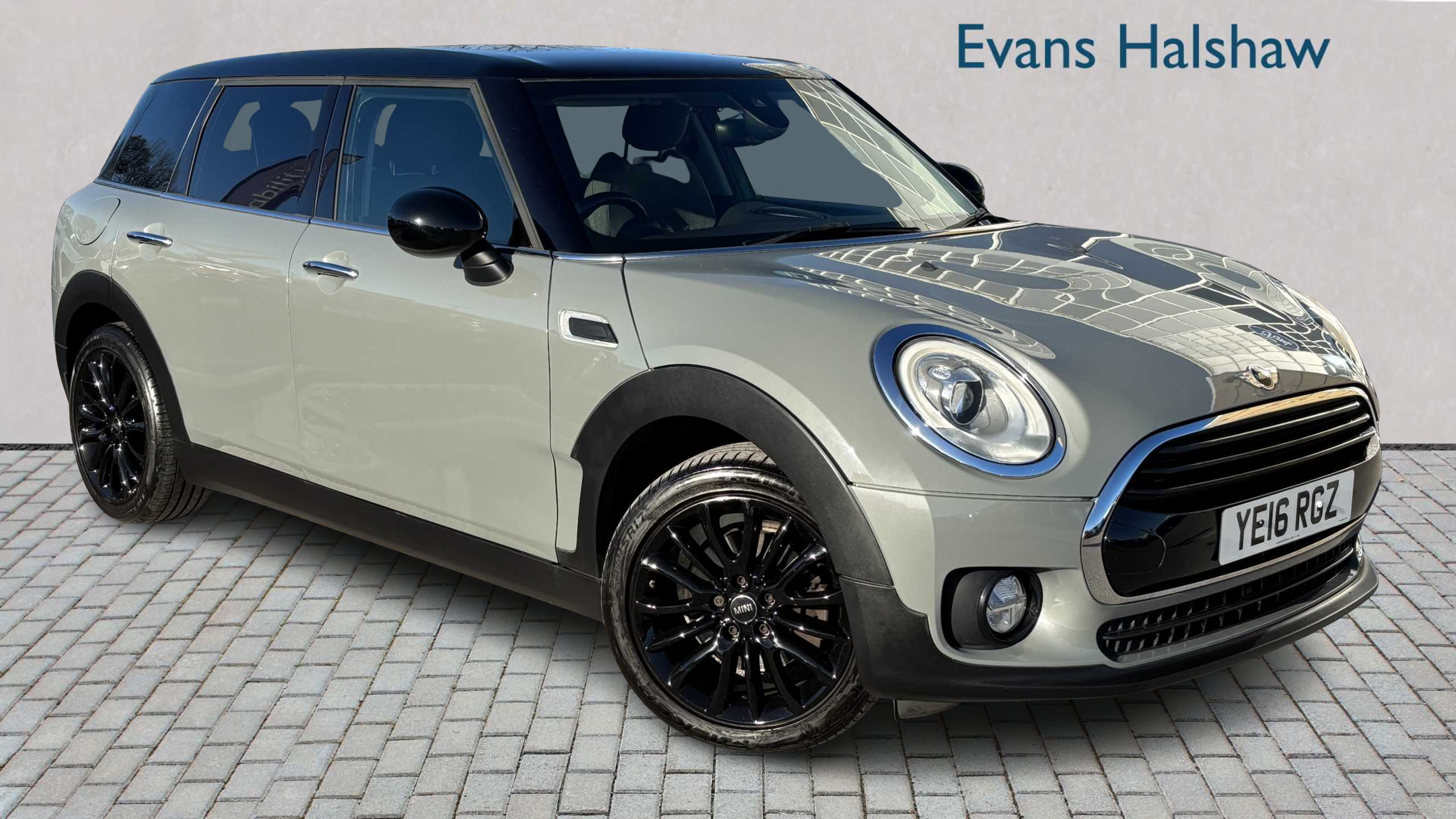 Main listing image - MINI Clubman