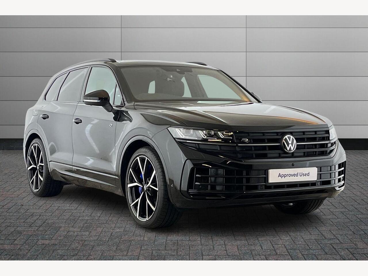 Main listing image - Volkswagen Touareg