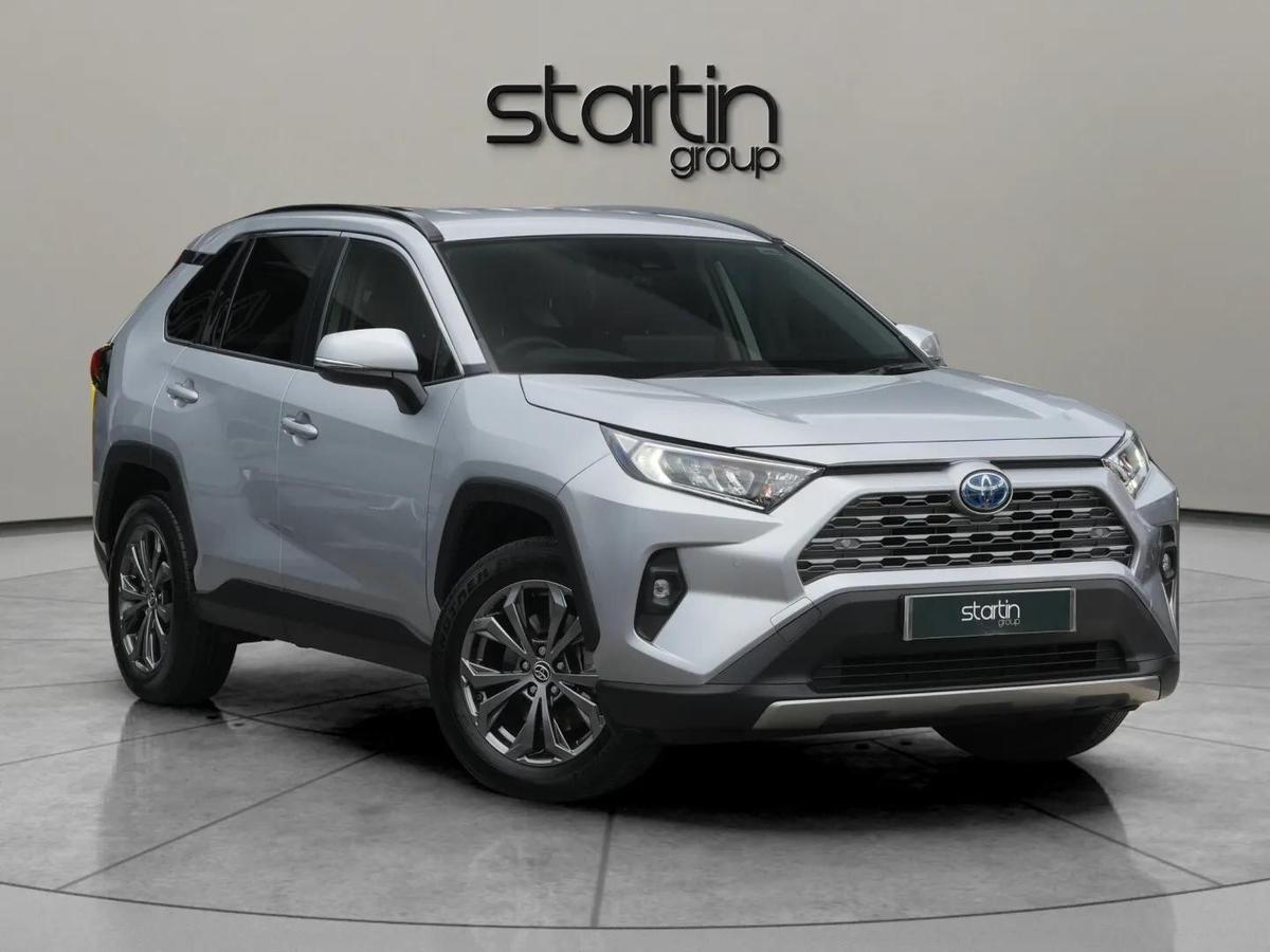 Main listing image - Toyota RAV4