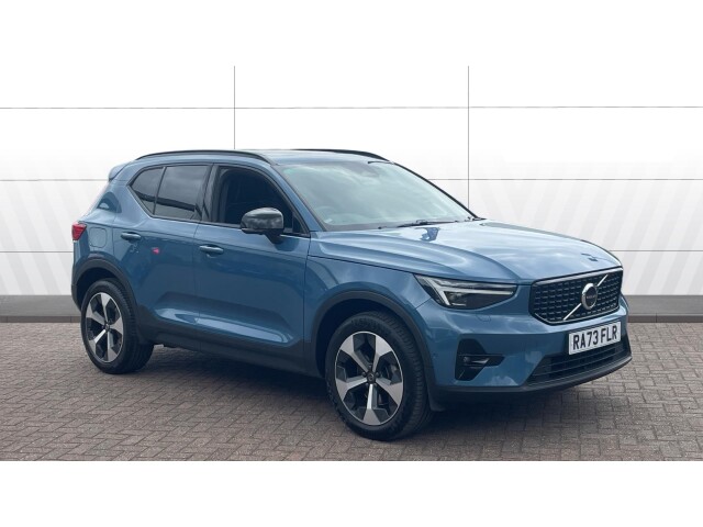 Main listing image - Volvo XC40